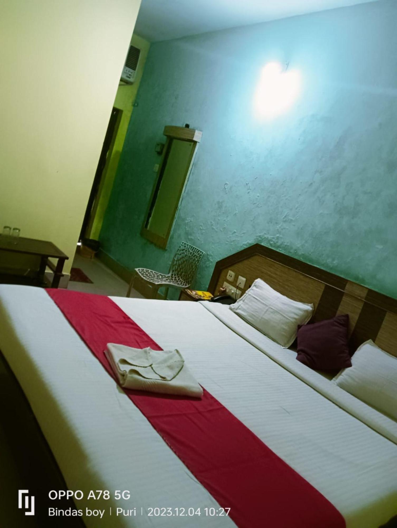 Hotel D2 Holiday Inn -Near Niladri Sea Beach - Puri - Official Verified Bagian luar foto