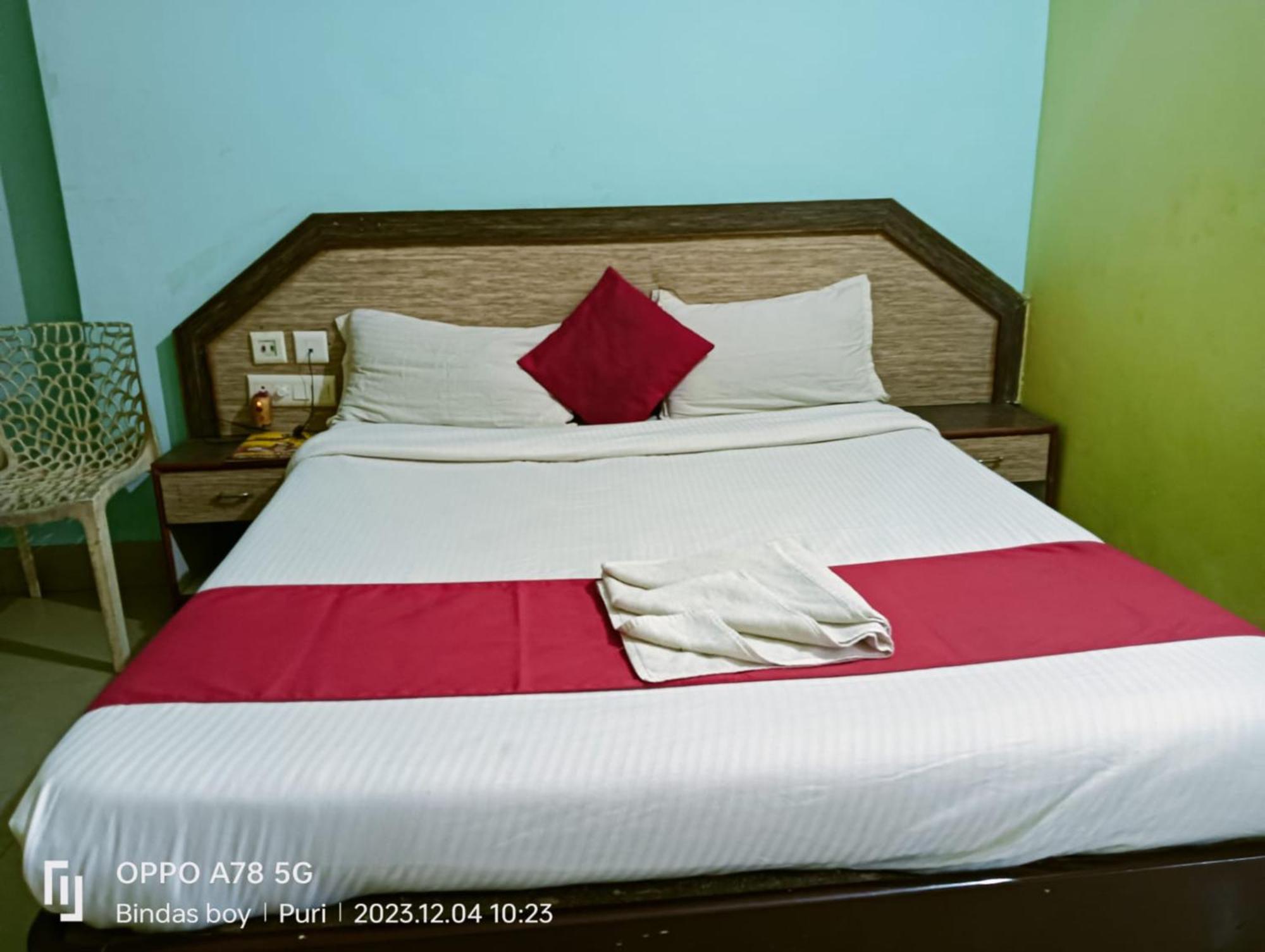 Hotel D2 Holiday Inn -Near Niladri Sea Beach - Puri - Official Verified Bagian luar foto