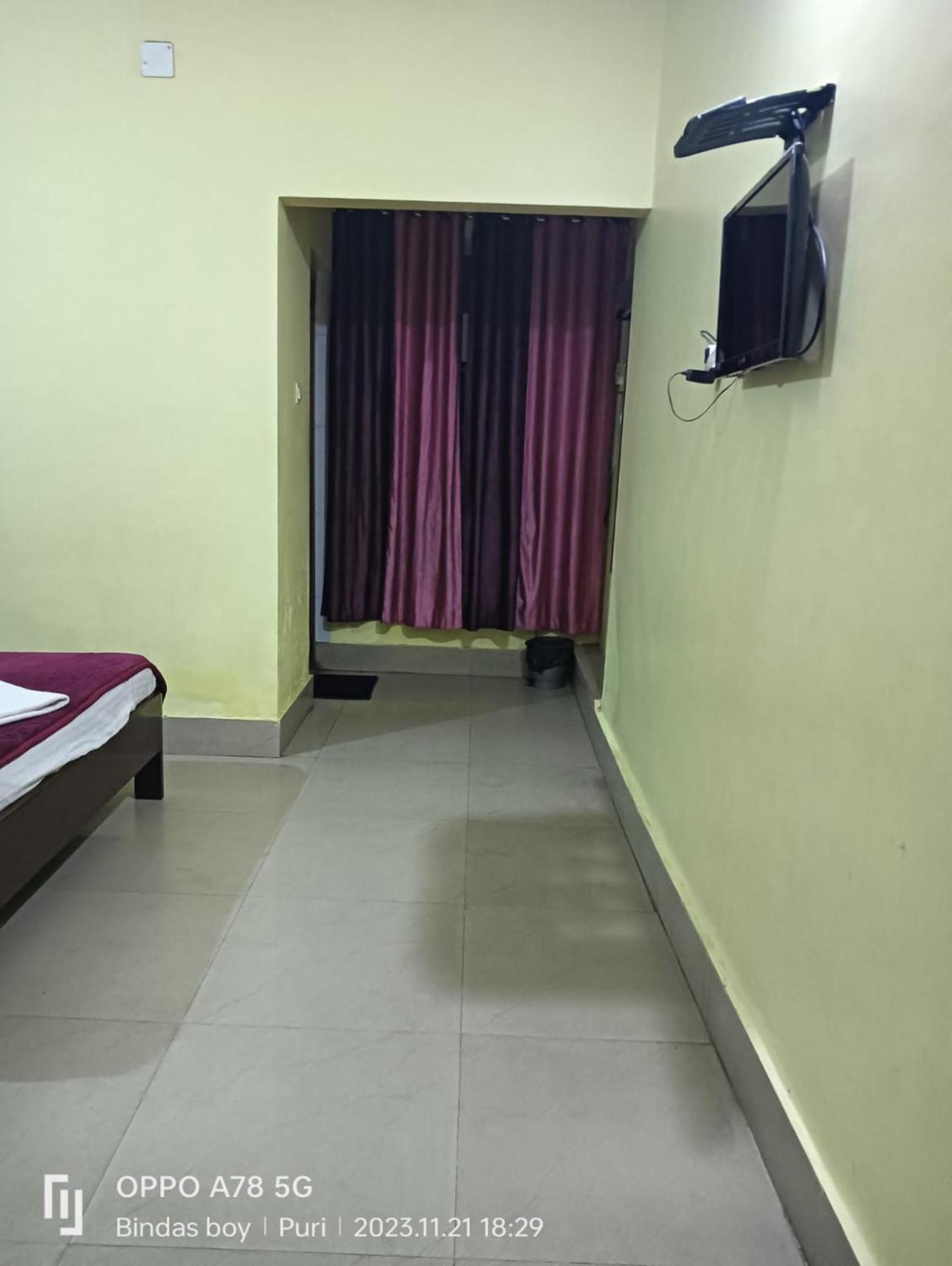 Hotel D2 Holiday Inn -Near Niladri Sea Beach - Puri - Official Verified Bagian luar foto